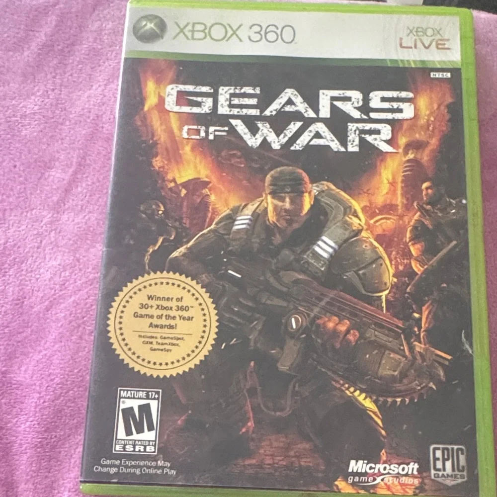 Microsoft Gears of War Xbox 360 - Green and Orange
